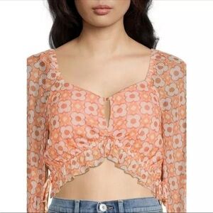 Madden NYC boho 70’s style key hole crop top M